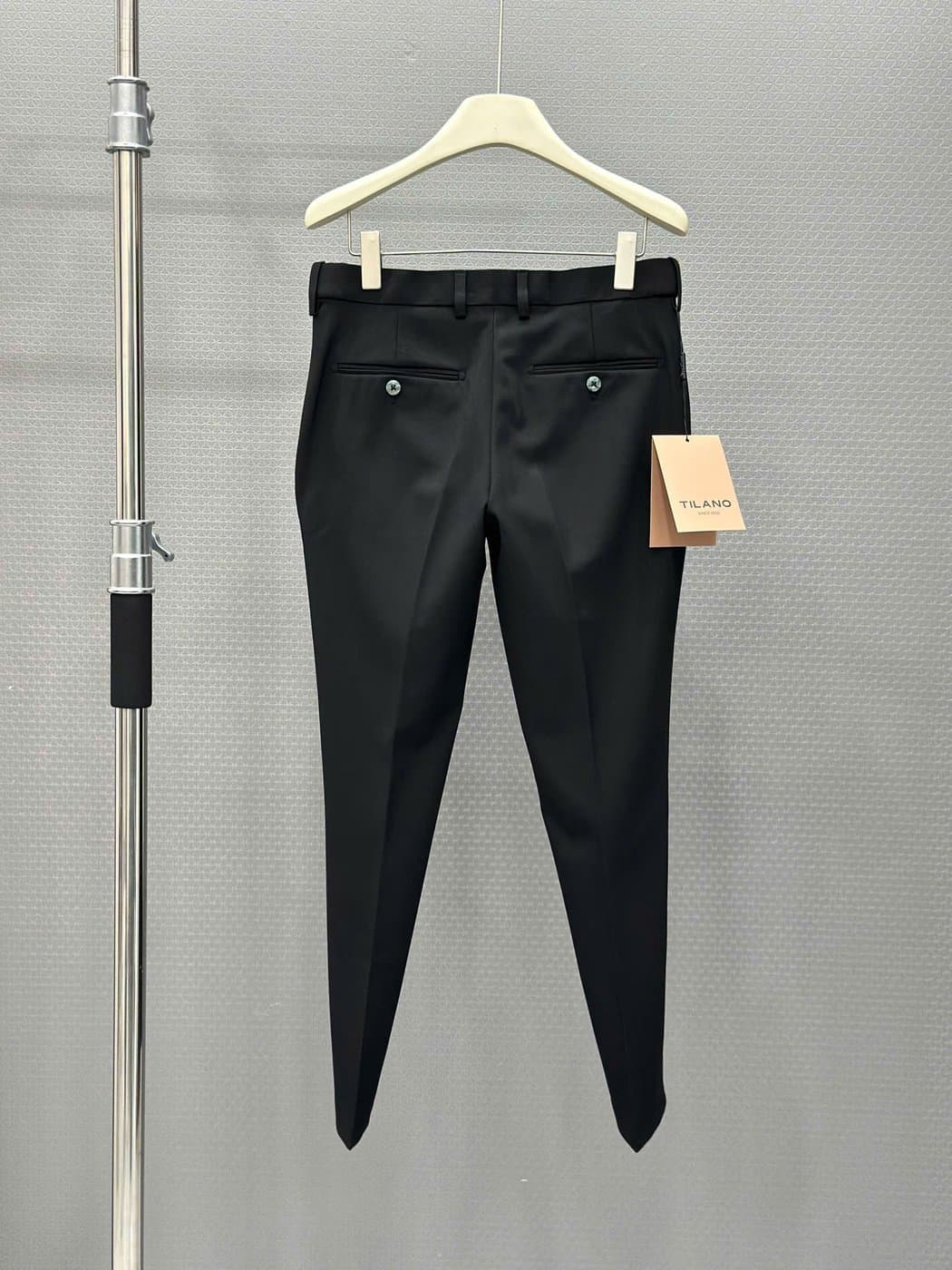 Quần Âu Slim Fit Đen